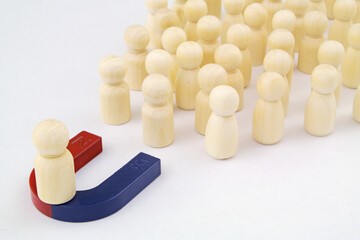 How to Build a Go-to-market Strategy in 8 Steps